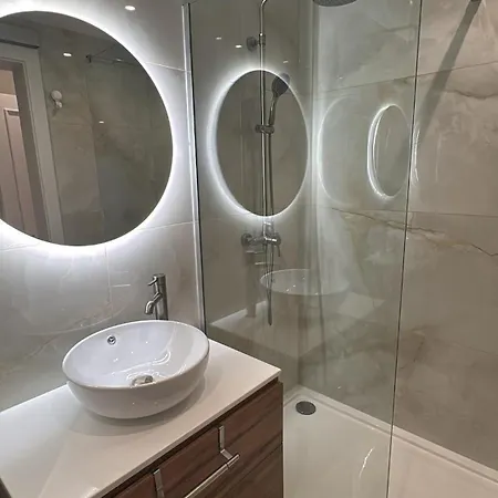 Central Apartment * L'Inglin