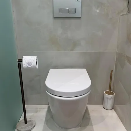 Central Apartment *